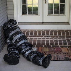 Hanging Corpse Prop – Scary Halloween Decoration for Outdoor & Indoor